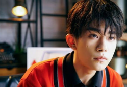 吃瓜爆料周迅易烊千玺,娱乐圈的神秘瓜田